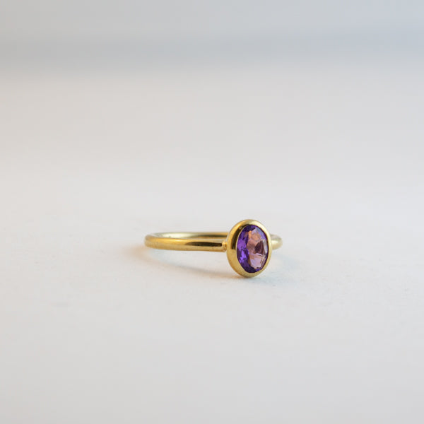 Oval Medium - Amethyst