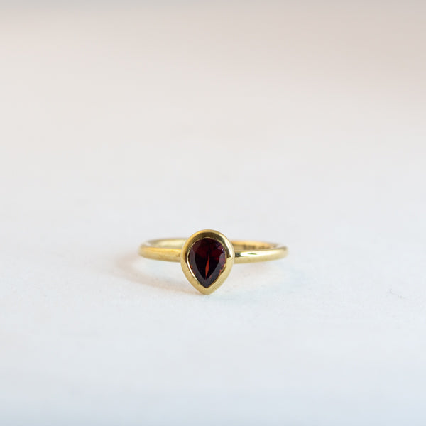 Pear Small - Garnet