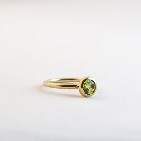 Round Large - Peridot