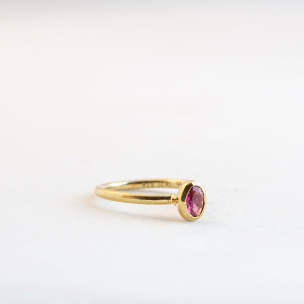 Oval Small - Pink Tourmaline